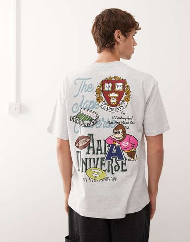 Aape by A Bathing Ape - T-shirt coupe carrée avec imprimé universitaire devant et au dos - Aape By A Bathing Ape® - Modalova