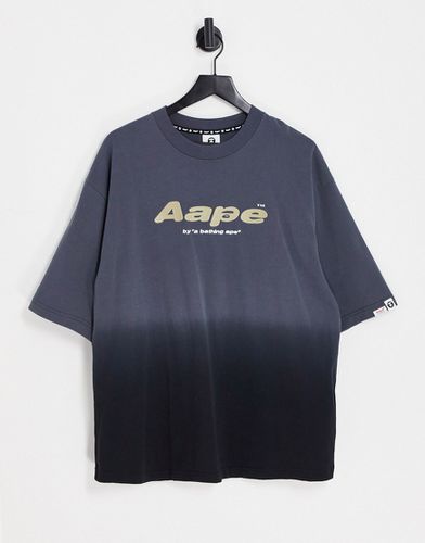 AAPE By A Bathing Ape - T-shirt oversize grigia con stampa sul retro - AAPE BY A BATHING APE® - Modalova