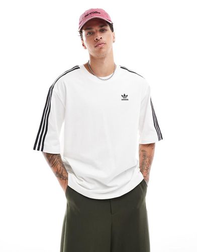 T-shirt oversize bianca - adidas Originals - Modalova