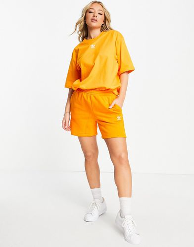 Essentials - Pantaloncini arancioni con logo - adidas Originals - Modalova