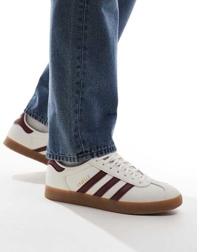 Gazelle - Sneakers bordeaux e crema - adidas Originals - Modalova