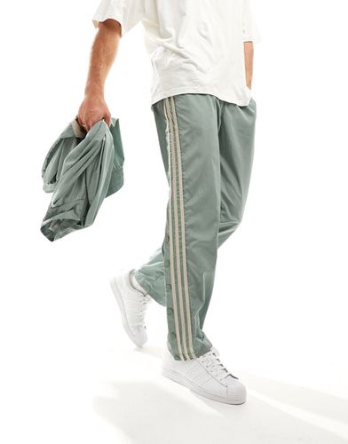 Adidas - Basketball - Joggers verde - adidas performance - Modalova