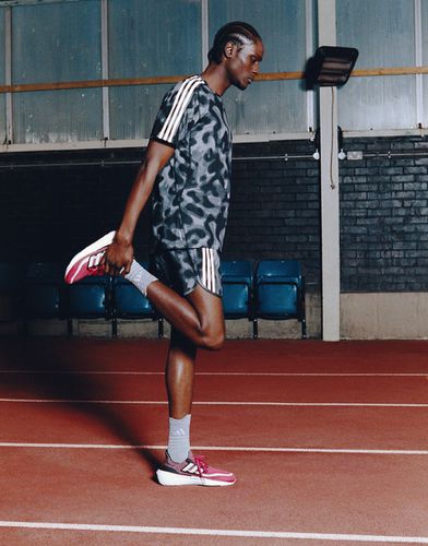 Adidas Running - Own The Run - T-shirt nera con stampa - adidas performance - Modalova
