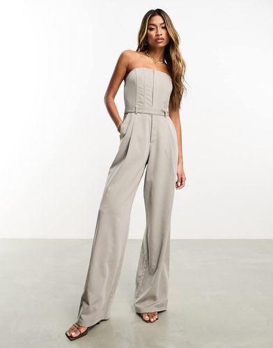 Tuta jumpsuit sartoriale a fascia e fondo ampio strutturata grigia - Aria Cove - Modalova