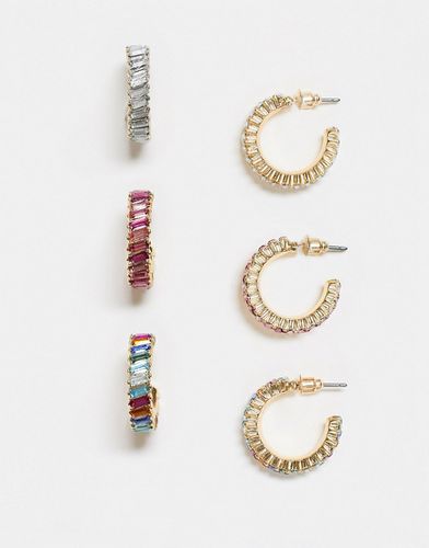 Confezione da 3 paia di orecchini a cerchio con perline trasparenti colorate - ASOS DESIGN - Modalova