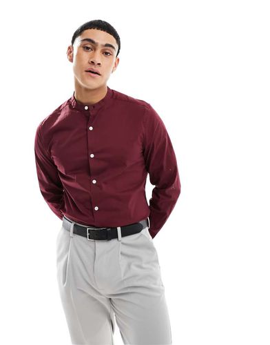 Camicia con collo serafino e vestibilità classica bordeaux - ASOS DESIGN - Modalova