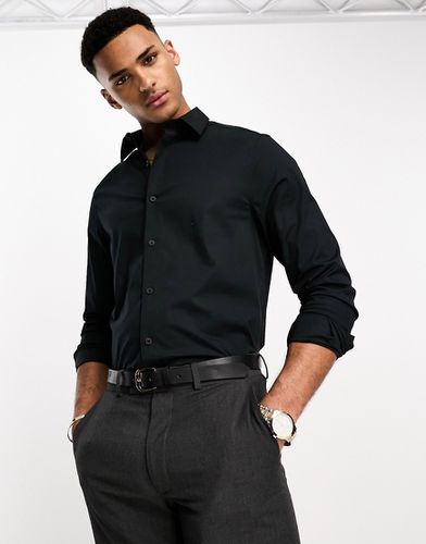 Camicia in popeline nera facile da stirare vestibilità classica - ASOS DESIGN - Modalova