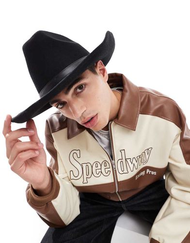 Cappello da cowboy con fascia in pelle sintetica - ASOS DESIGN - Modalova