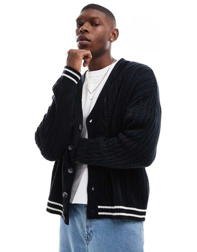 Cardigan comodo squadrato in maglia lavorato a trecce con profili écru - ASOS DESIGN - Modalova