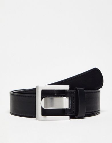 Cintura in pelle sintetica nera con fibbia squadrata spazzolata - ASOS DESIGN - Modalova