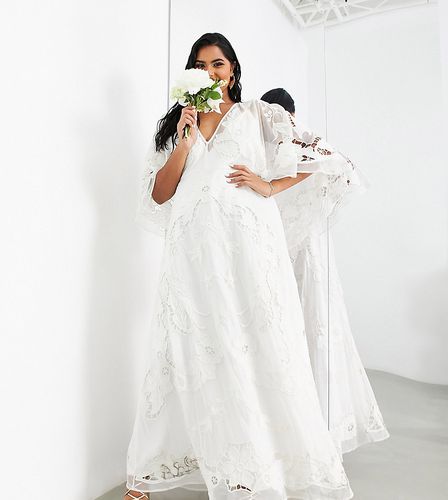 ASOS DESIGN Curve - Amelia - Vestito da sposa con ricami in pizzo sangallo e maniche a kimono - ASOS Curve - Modalova