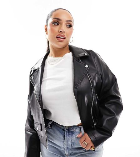 ASOS DESIGN Curve - Giacca biker in pelle sintetica nera - ASOS Curve - Modalova