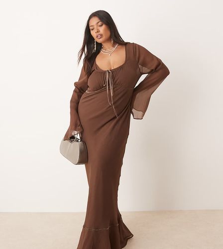 ASOS DESIGN Curve - Robe longue avec buste froncé et manches longues - Chocolat - Asos Curve - Modalova