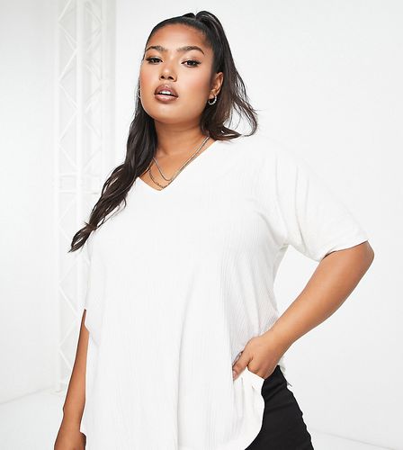 ASOS DESIGN Curve - T-shirt oversize bianca a coste con scollo a V - ASOS Curve - Modalova