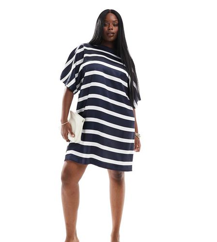 ASOS DESIGN Curve - Vestito t-shirt corto oversize in raso blu navy a righe - ASOS Curve - Modalova