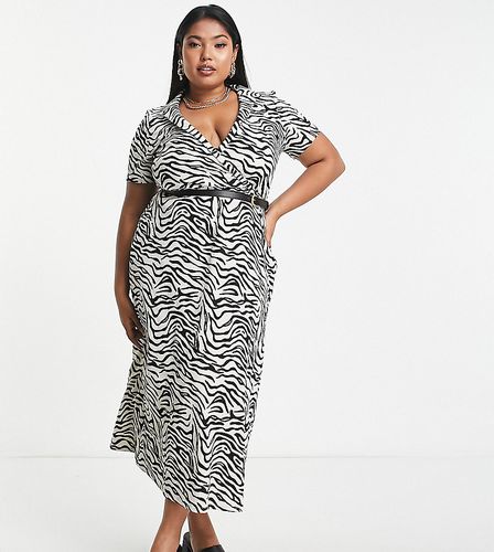 ASOS DESIGN Curve - Vestito midi a maniche corte a portafoglio bianco e nero zebrato con cintura - ASOS Curve - Modalova