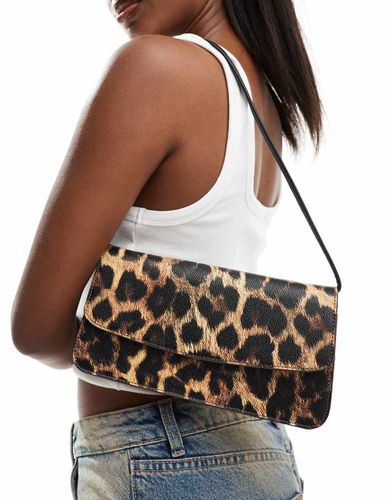 Borsa da spalla con tracolla sottile e stampa leopardata - ASOS DESIGN - Modalova