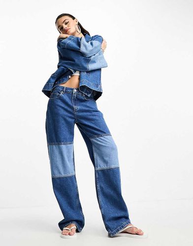 Jeans ampi con motivo patchwork in coordinato - ASOS DESIGN - Modalova