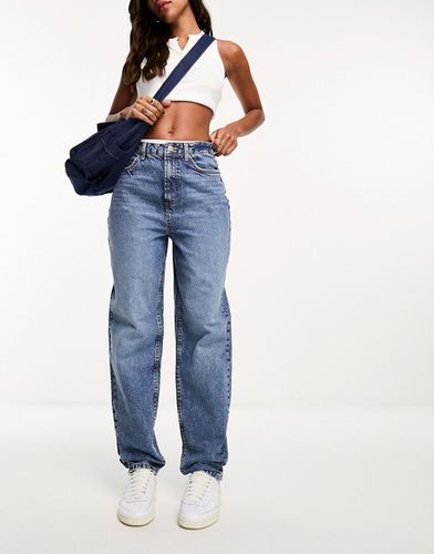 Mom jeans comodi medio - ASOS DESIGN - Modalova