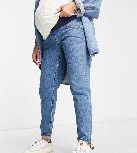 ASOS DESIGN Maternity - Mom jeans confortevoli slim medio con fascia sotto il pancione - ASOS Maternity - Modalova