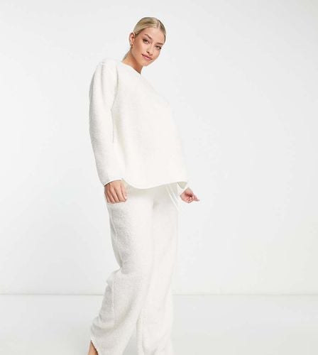 ASOS DESIGN Maternity - Completo da casa in pile borg crema con felpa e pantaloni - ASOS Maternity - Modalova