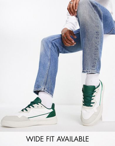 Sneakers in pelle sintetica bianche e verdi - ASOS DESIGN - Modalova