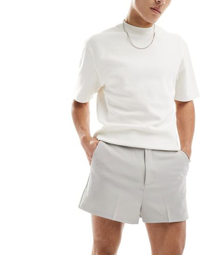 Pantaloncini eleganti taglio corto color chiaro - ASOS DESIGN - Modalova