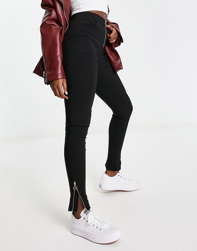 Pantaloni neri slim stile motociclista - ASOS DESIGN - Modalova