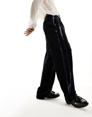 Pantaloni da abito a fondo ampio neri in velluto con righe in strass - ASOS DESIGN - Modalova