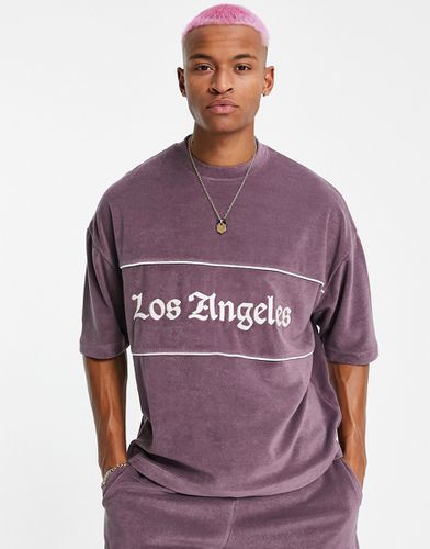 T-shirt comoda in spugna grigia con ricamo "Los Angeles" in coordinato - ASOS DESIGN - Modalova