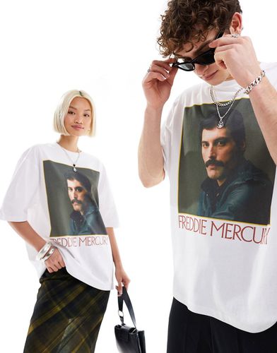 T-shirt oversize unisex bianca con stampa "Freddie Mercury" su licenza - ASOS DESIGN - Modalova