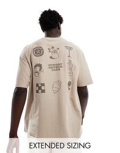 T-shirt oversize beige testurizzato con stampa "Brunch Club" sul retro - ASOS DESIGN - Modalova