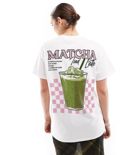 T-shirt oversize bianca con grafica "Matcha Latte" - ASOS DESIGN - Modalova