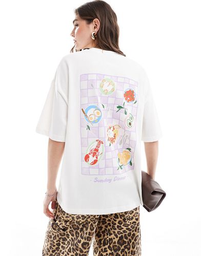 T-shirt pesante vestibilità boyfriend color crema con stampa "Sunday Dinner" sulla schiena - ASOS DESIGN - Modalova