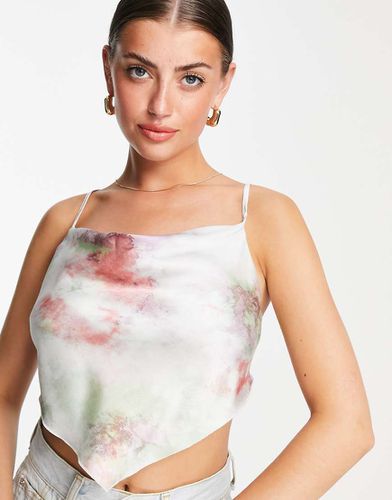 Top a punta in raso tie-dye con allacciatura sul retro e scollo ad anello - ASOS DESIGN - Modalova