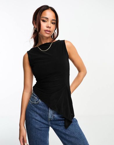 Top senza maniche con scollo a barchetta con volant stile godet - ASOS DESIGN - Modalova