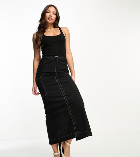 ASOS DESIGN Tall - Vestito 2 in 1 con cuciture a contrasto composto da gonna midi cargo e canotta con scollo rotondo - ASOS Tall - Modalova