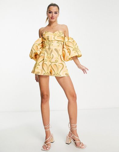 Tuta corta con scollo Bardot e maniche a sbuffo oversize con stampa rétro - ASOS DESIGN - Modalova