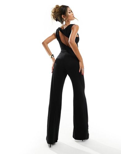 Tuta jumpsuit nera a fondo ampio minimal senza maniche e con cut-out sul retro - ASOS DESIGN - Modalova