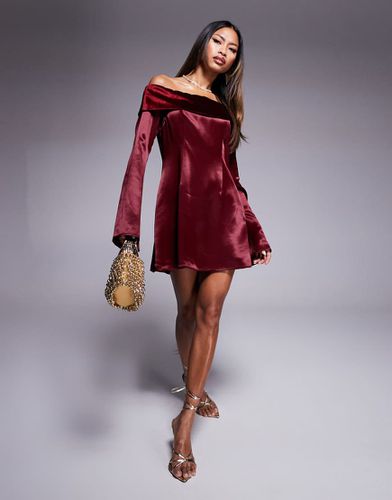 Vestito corto in velluto bordeaux con risvolto e maniche a pipistrello - ASOS DESIGN - Modalova