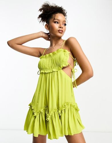 Vestito corto in raso lime con bustino arricciato, cut-out e laccetti - ASOS DESIGN - Modalova