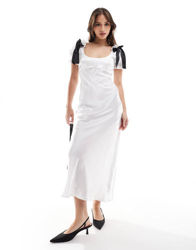 Vestito da giorno midi bianco in raso con maniche a sbuffo - ASOS DESIGN - Modalova