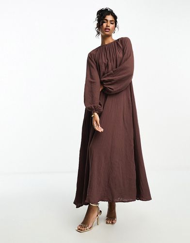 Vestito lungo a trapezio color cioccolato in tessuto doppio - ASOS DESIGN - Modalova