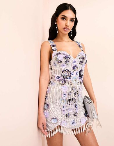 Vestito corto con decorazione a fiori 3D, orli smerlati e perle a cascata - ASOS LUXE - Modalova