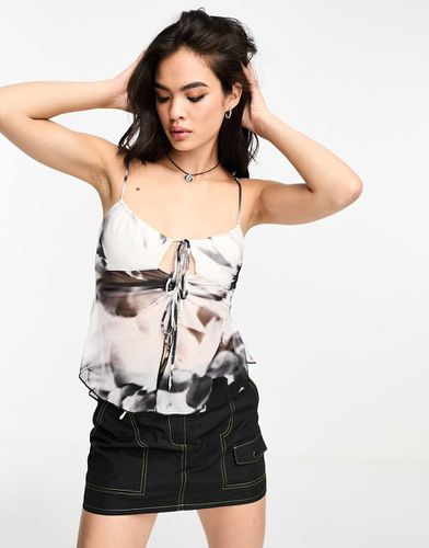 Top nero e con stampa e volant - Bershka - Modalova