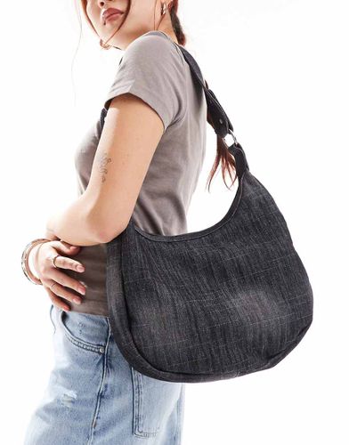 Borsa a tracolla a mezzaluna in denim slavato - Glamorous - Modalova