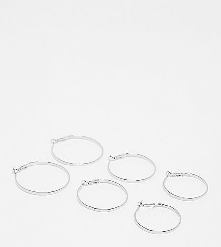 Confezione da 3 paia di orecchini a cerchio argentati - DesignB London - Modalova