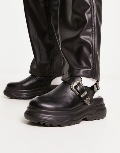 KOI - Sabot neri con suola spessa e fibbia con decorazione stile western - Koi Footwear - Modalova