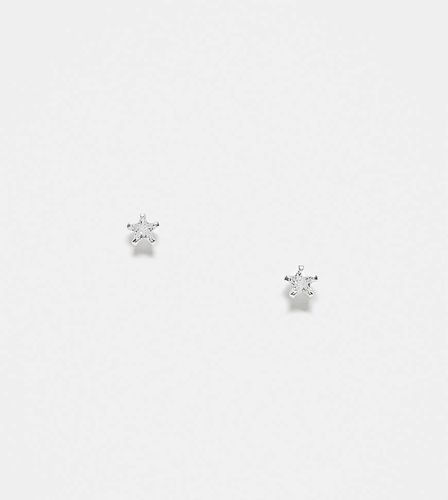 Orecchini a bottone a forma di stella in sterling da 3 mm con cristalli - Kingsley Ryan - Modalova