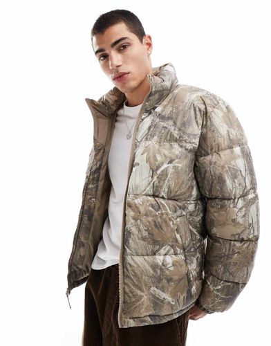 Cappotto imbottito squadrato e accollato beige con stampa mimetica - Hollister - Modalova